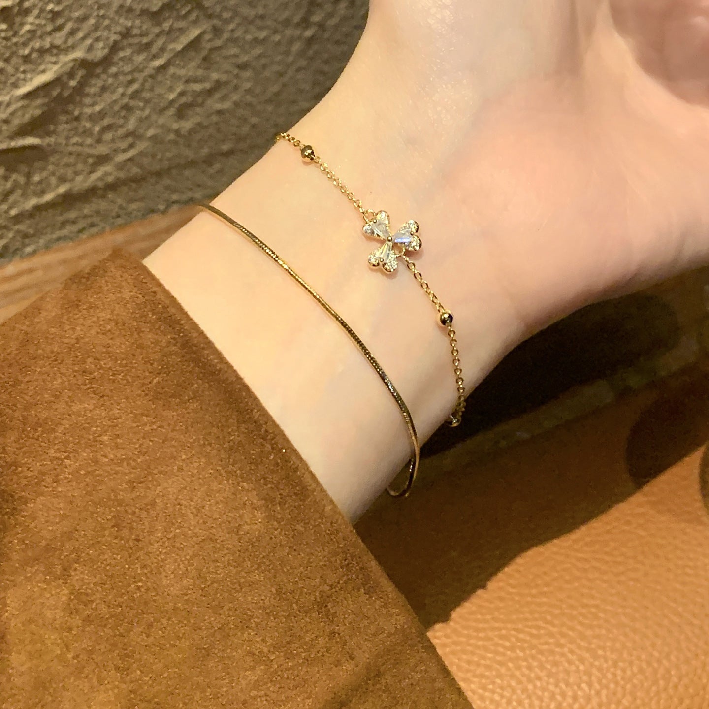 18K真金電鍍鋯石花朵手鏈輕奢高級感小眾手環日常通勤百搭手飾女