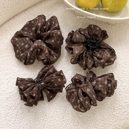 棕色碎花蝴蝶結髮夾－米白香蕉夾B款細節｜https://igowo.tw/
