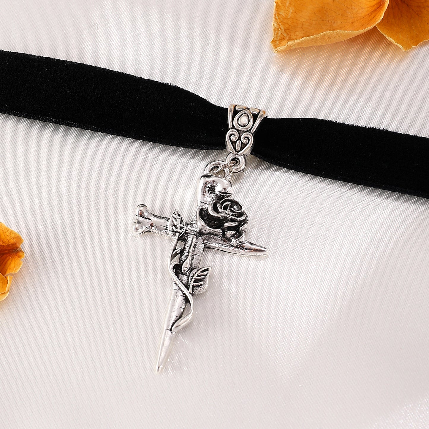 黑色十字復古項鍊