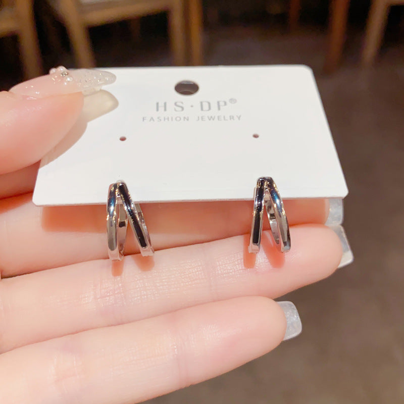 金色幾何電鍍簡約耳扣－細節特寫44｜https://igowo.tw/