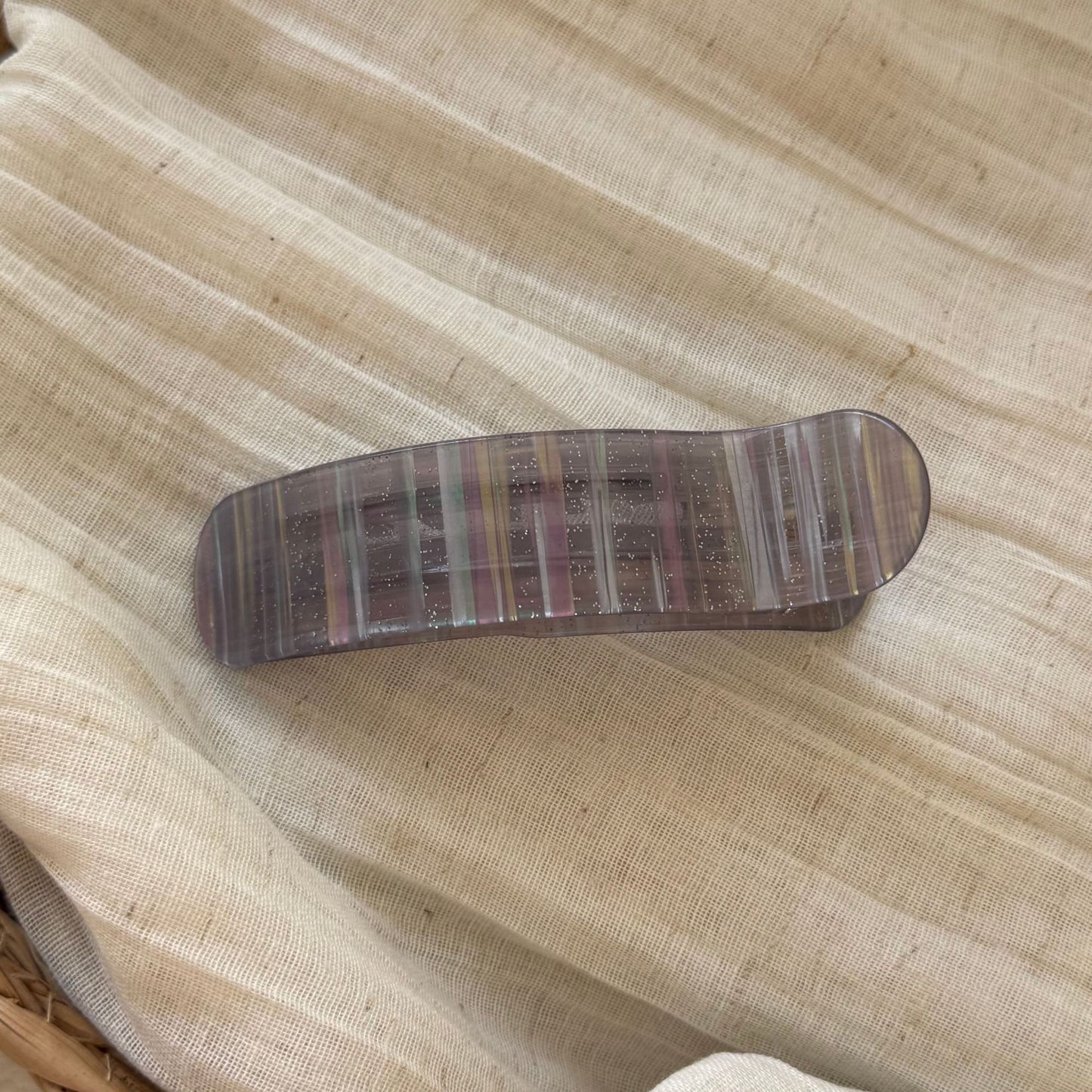 格紋波點髮夾－綠色波點款細節｜https://igowo.tw/