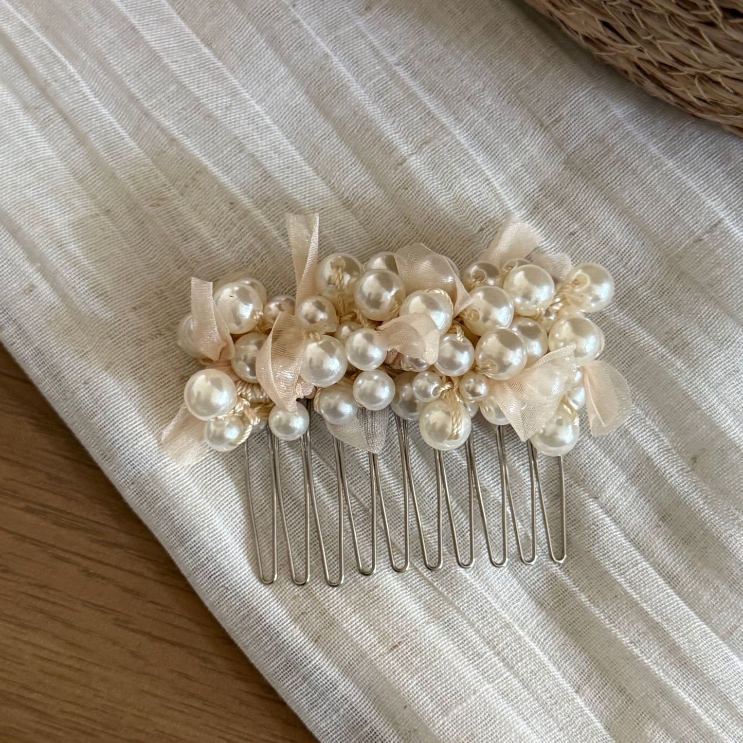 珍珠花朵鯊魚夾