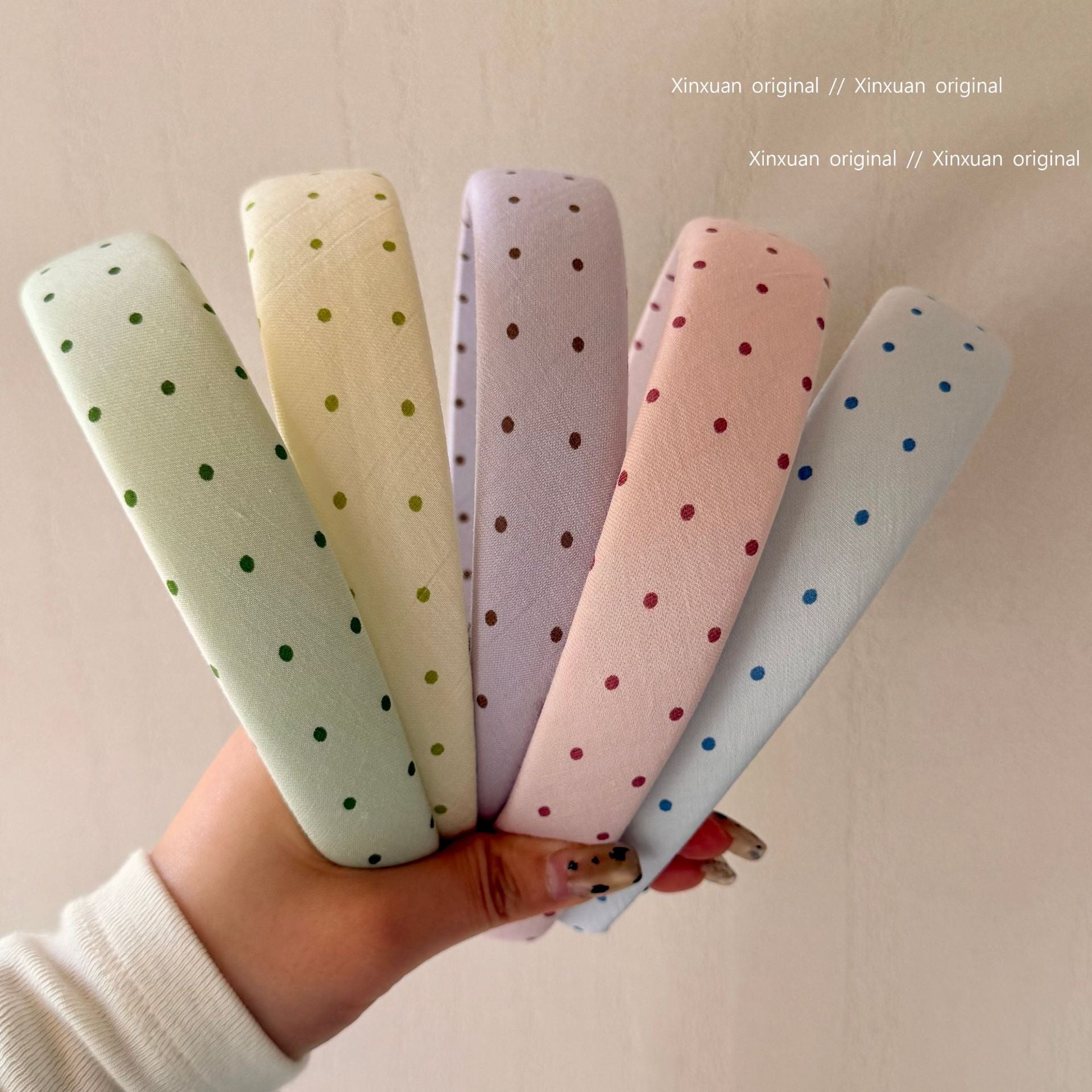 彩色波點髮箍－商品主圖｜https://igowo.tw/