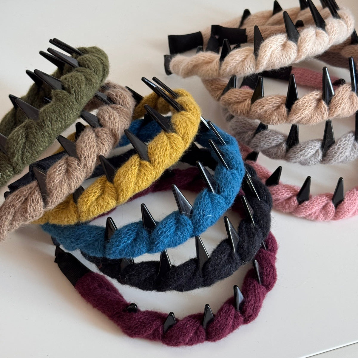 纏繞簡約髮箍－細節特寫2｜https://igowo.tw/