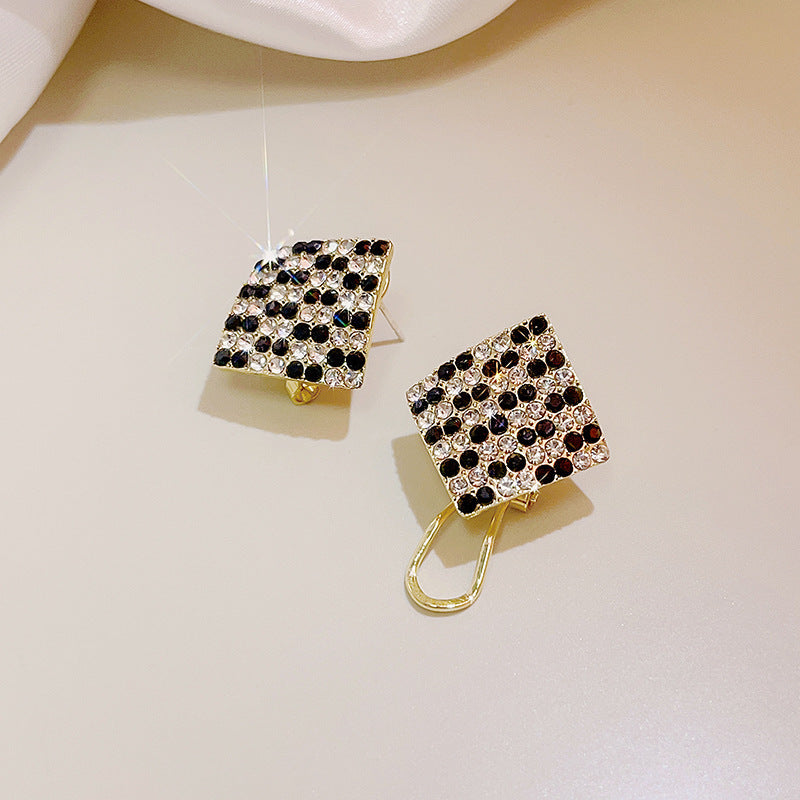 紅色櫻桃水果鑲鑽耳環－細節特寫7｜https://igowo.tw/