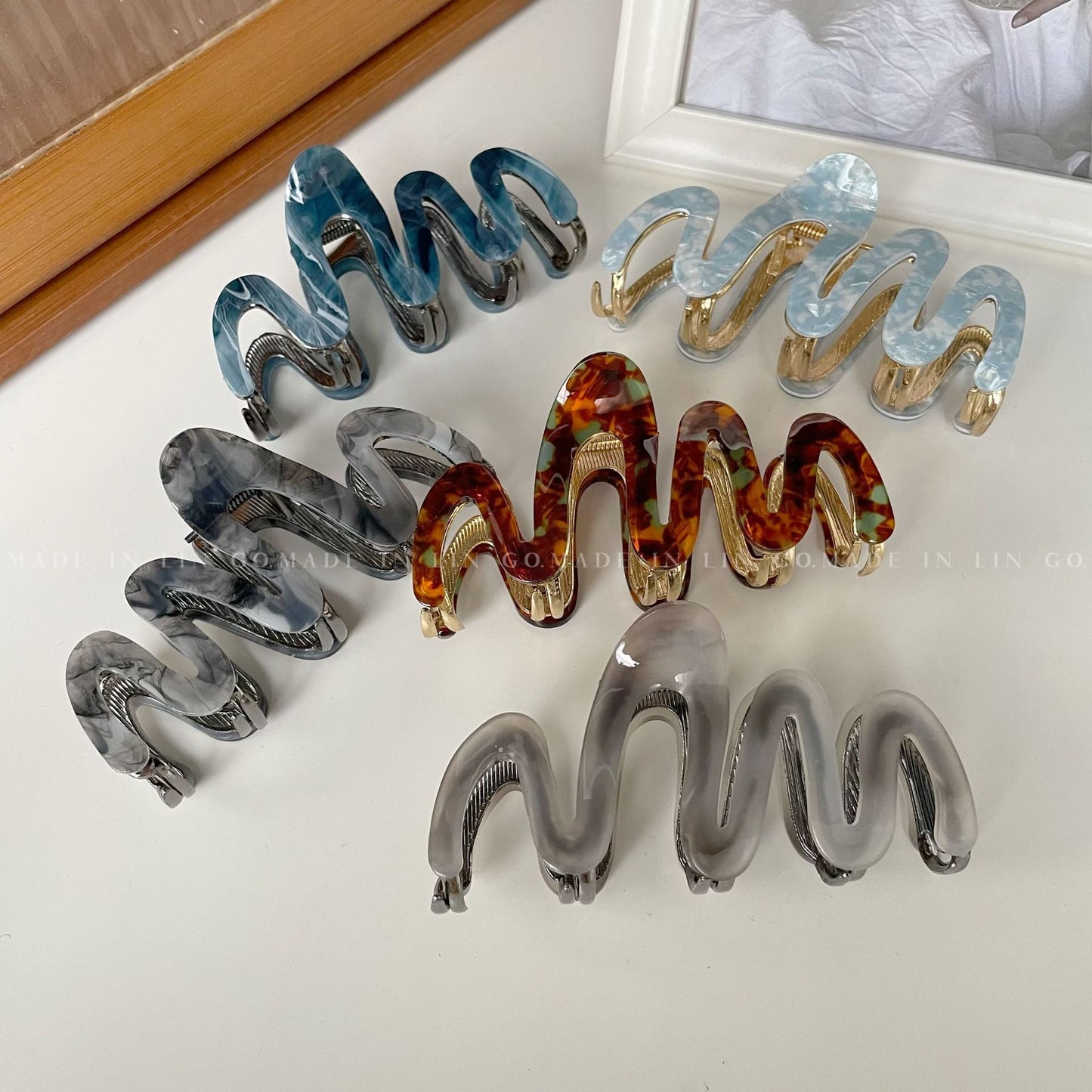 醋酸板材波浪鯊魚夾－商品主圖｜https://igowo.tw/