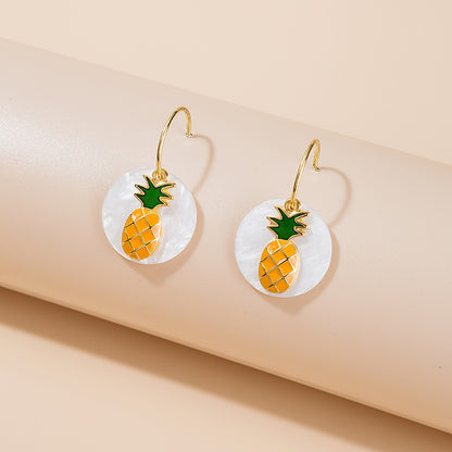 銀針笑臉草莓鑲鑽耳夾－細節特寫10｜https://igowo.tw/