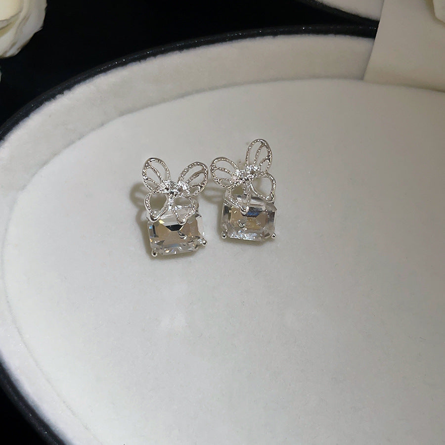琺瑯花朵C形鑲鑽耳釘