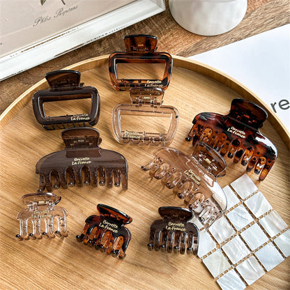樹脂字母簡約鯊魚夾－商品主圖｜https://igowo.tw/