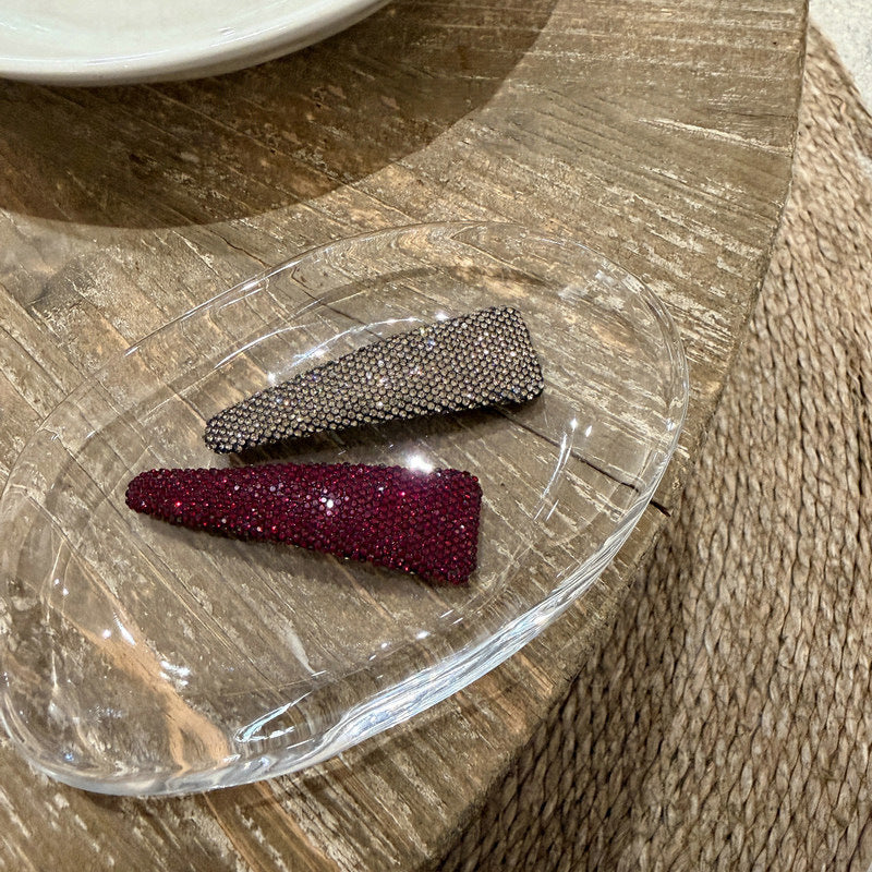 紅色三角形簡約髮夾－灰色款實拍｜https://igowo.tw/