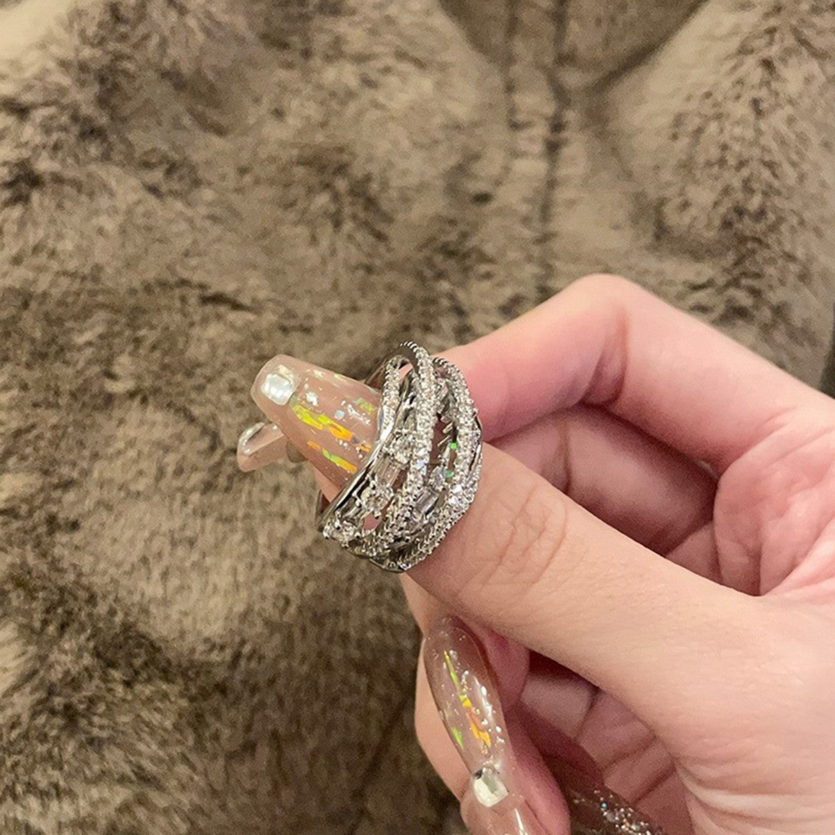鋯石三角形可調式戒指－12#戒指-金色款細節10｜https://igowo.tw/