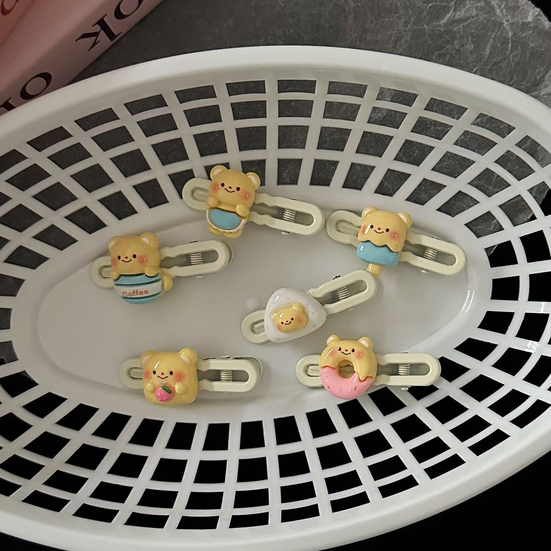 草莓小熊髮夾－商品主圖｜https://igowo.tw/