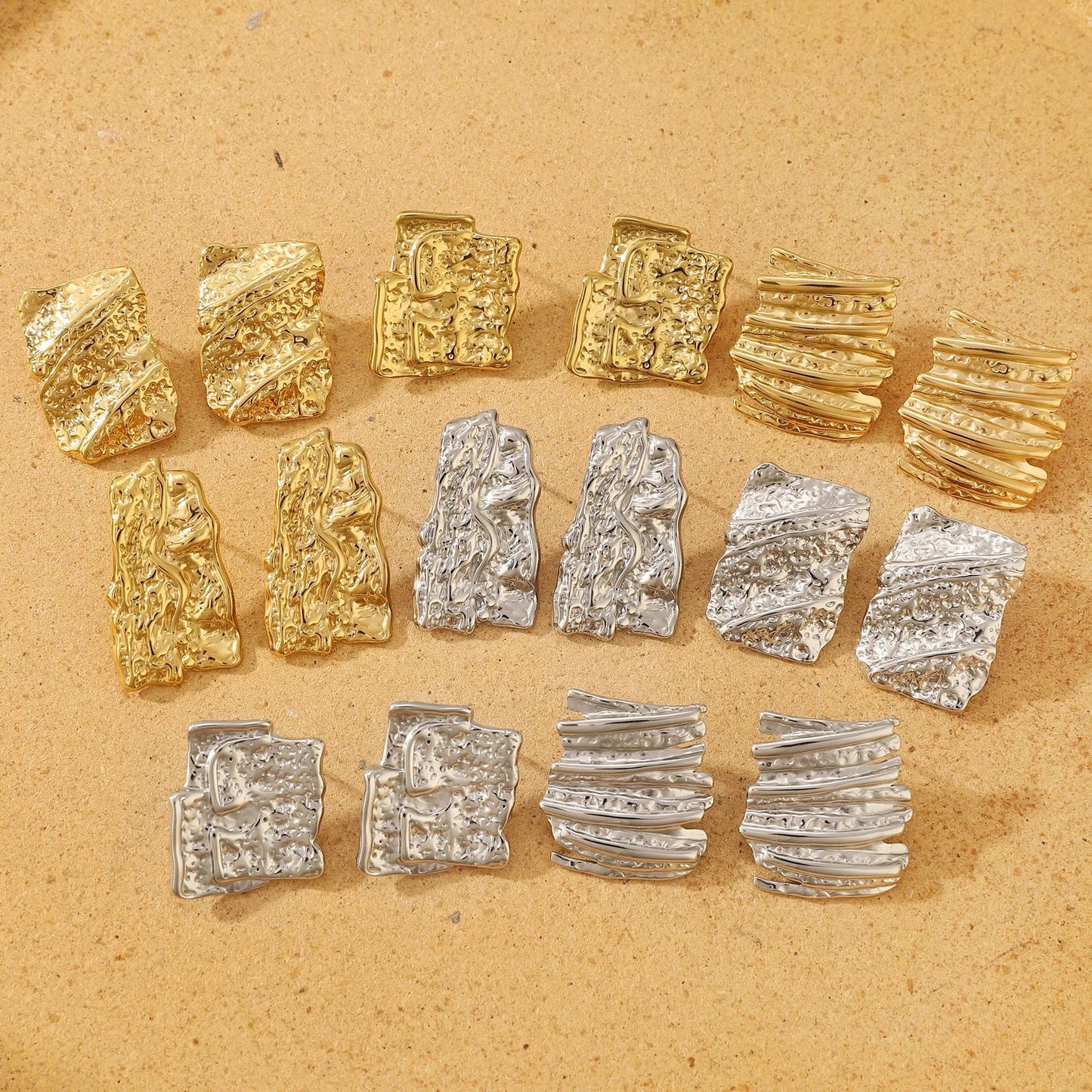 不鏽鋼不規則耳環－第二視角實拍｜https://igowo.tw/