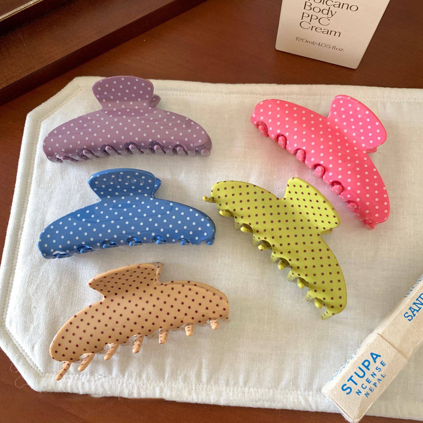繽紛波點鯊魚夾－商品主圖｜https://igowo.tw/