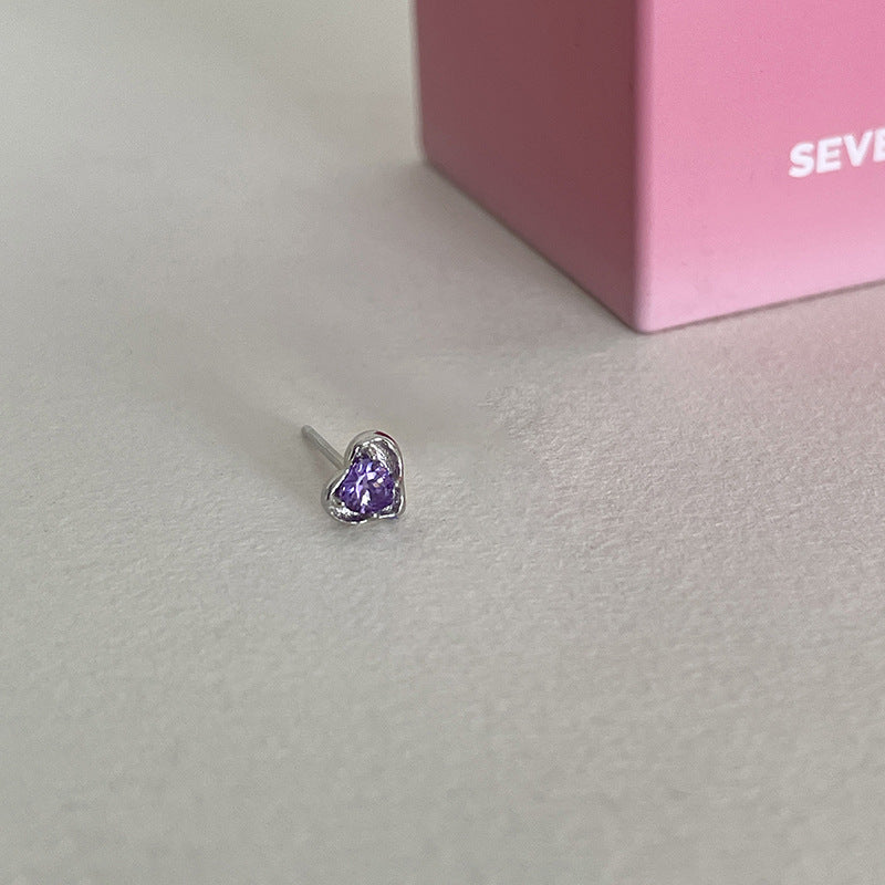 S925彩色鋯石愛心耳釘－細節特寫12｜https://igowo.tw/