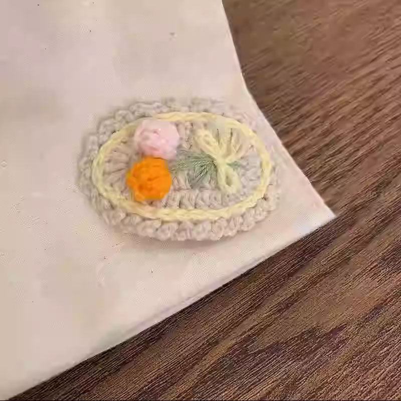 櫻桃卡通刺繡編織髮夾－粉色小兔子款細節｜https://igowo.tw/