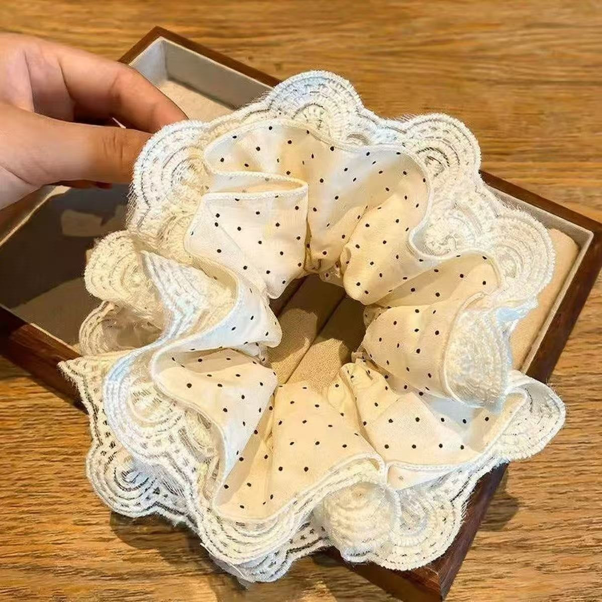 蕾絲格紋大腸圈髮圈