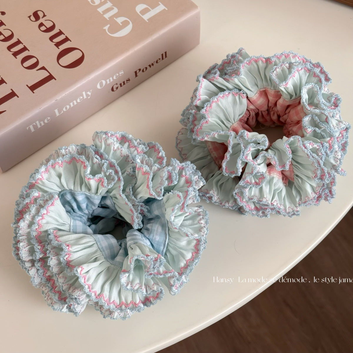 格紋大腸圈復古髮圈－商品主圖｜https://igowo.tw/