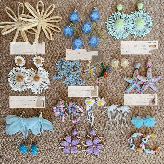 繽紛花朵圓形編織耳釘－商品主圖｜https://igowo.tw/
