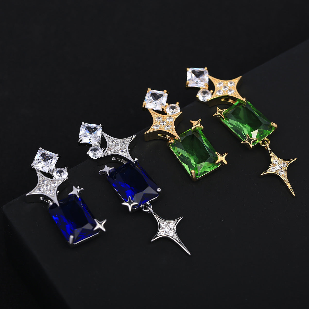S925鋯石星星微鑲耳釘－商品主圖｜https://igowo.tw/