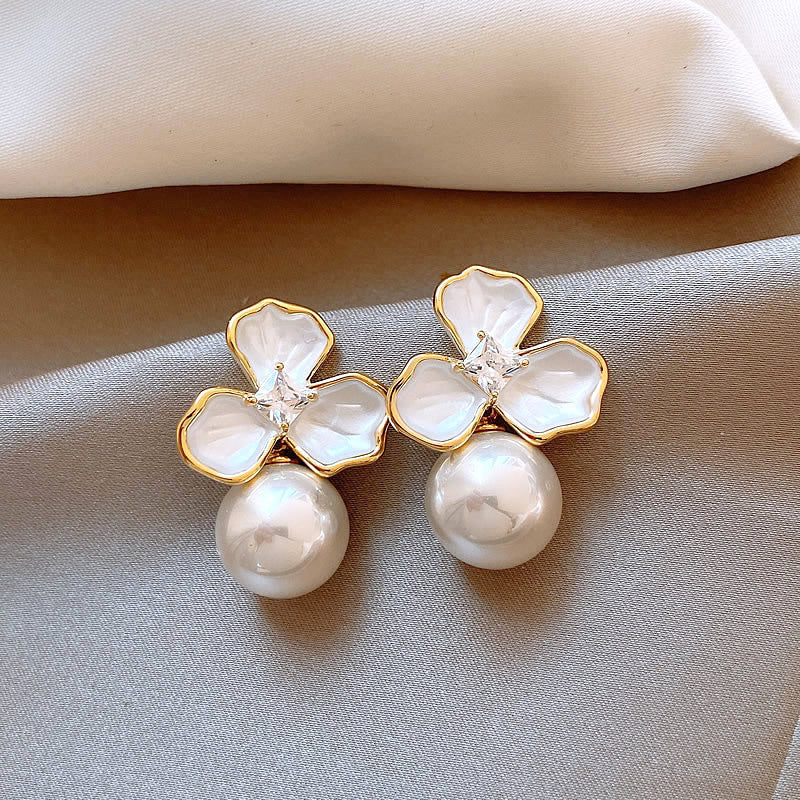 金色銀針鈴鐺流蘇耳釘－環保-鋼針-金色款細節10｜https://igowo.tw/