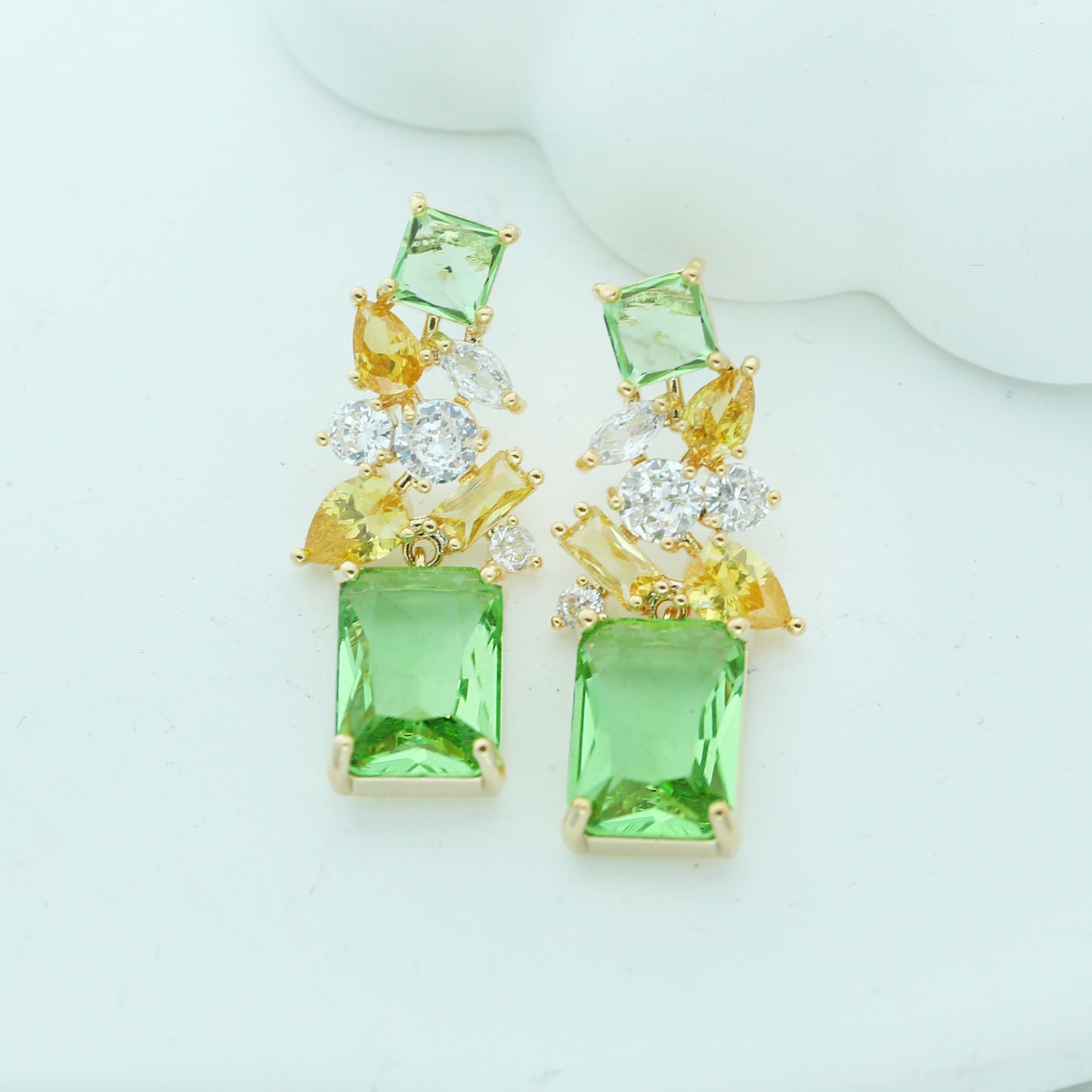 S925鋯石花朵耳環－商品主圖｜https://igowo.tw/