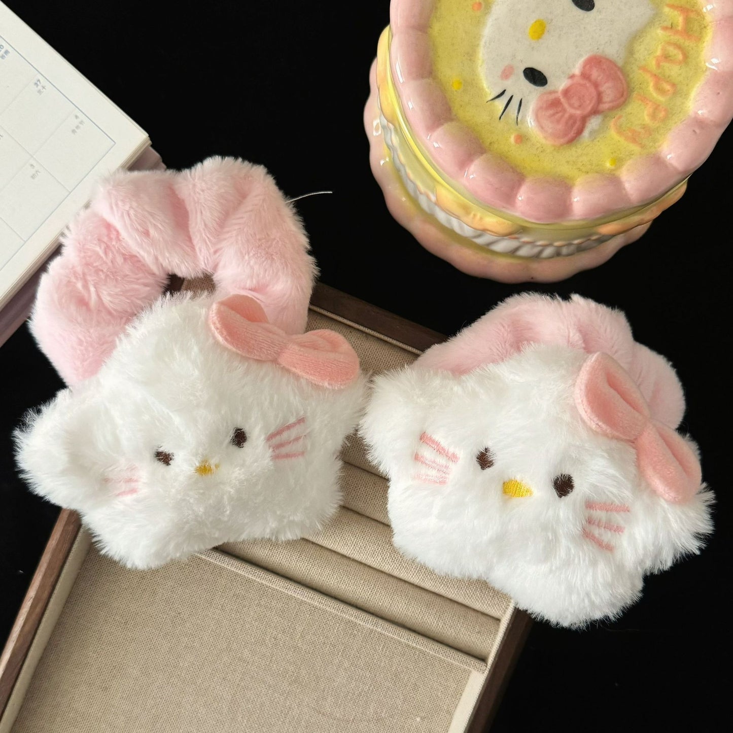 粉色絨面星星貓咪髮圈－商品主圖｜https://igowo.tw/