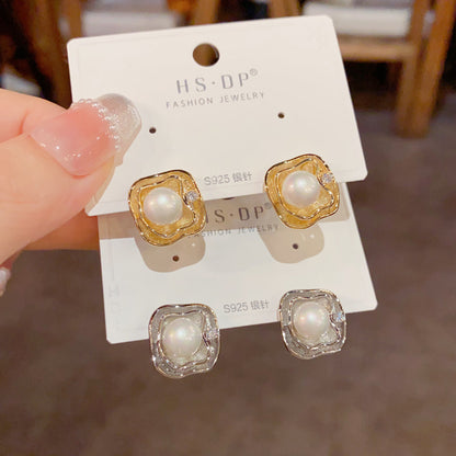 金屬方形簡約耳釘－商品主圖｜https://igowo.tw/