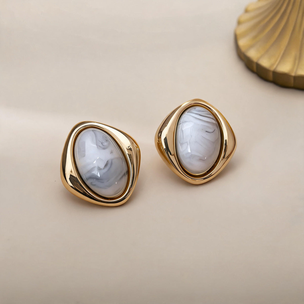壓克力橢圓復古耳釘