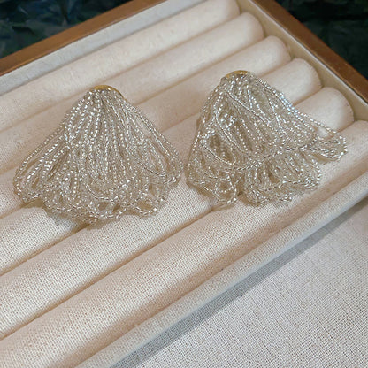 水晶花朵項鍊耳環組－7#項鍊-綠色-白色款細節｜https://igowo.tw/