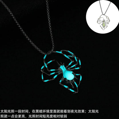 金屬蜘蛛墜飾立體項鍊