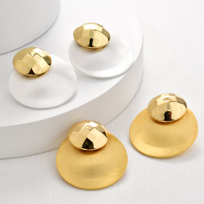圓形磨砂拉絲耳釘－商品主圖｜https://igowo.tw/