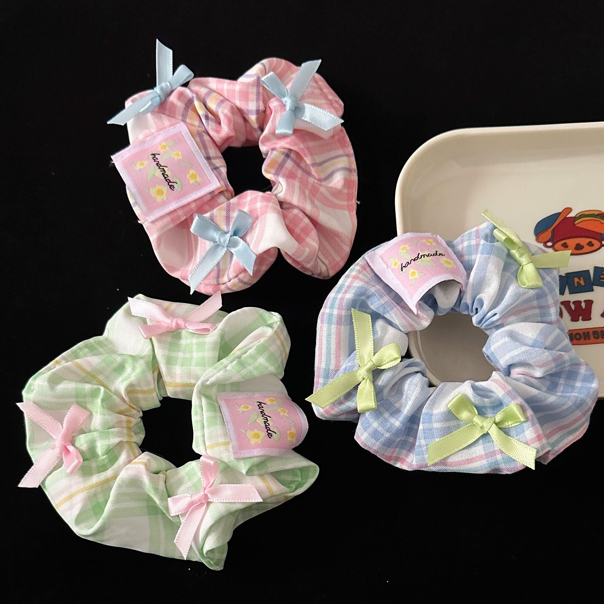 蝴蝶結大腸圈髮圈－商品主圖｜https://igowo.tw/
