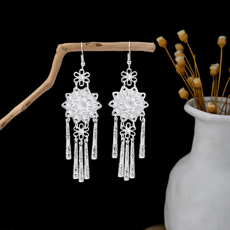 流蘇長版耳環－細節特寫28｜https://igowo.tw/