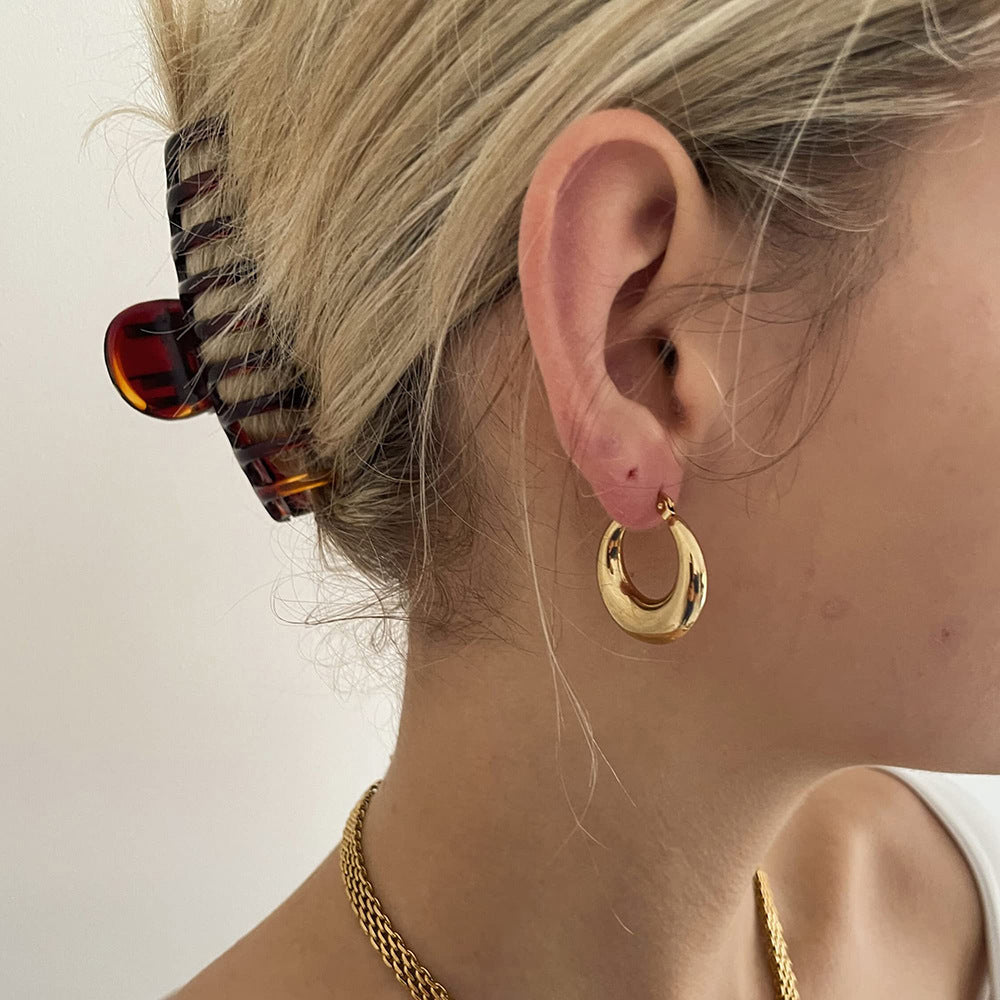 不鏽鋼圓圈誇張耳環－細節特寫2｜https://igowo.tw/