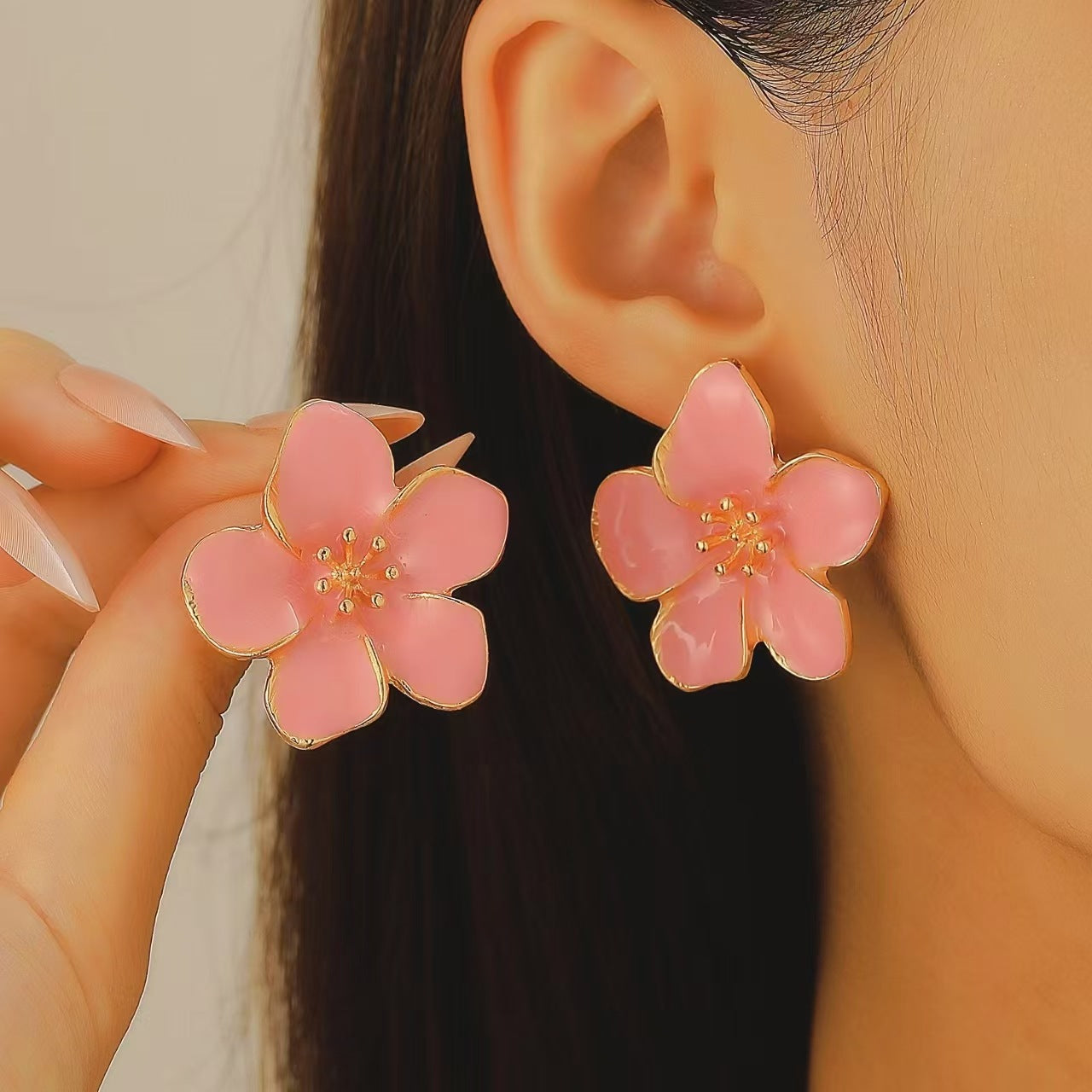 琺瑯花朵耳環－細節特寫19｜https://igowo.tw/
