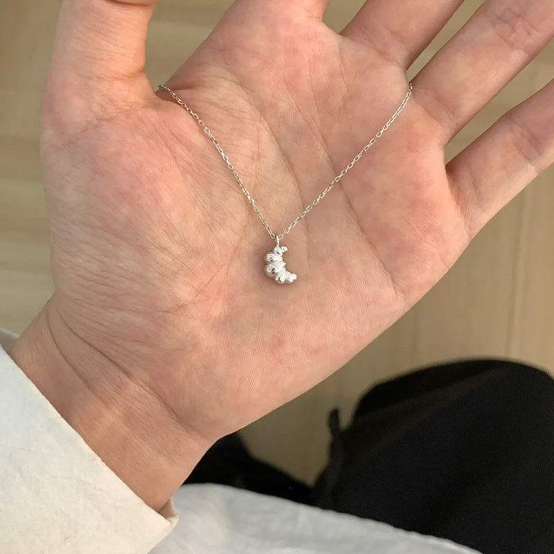 珍珠蝴蝶簡約項鍊－細節特寫23｜https://igowo.tw/
