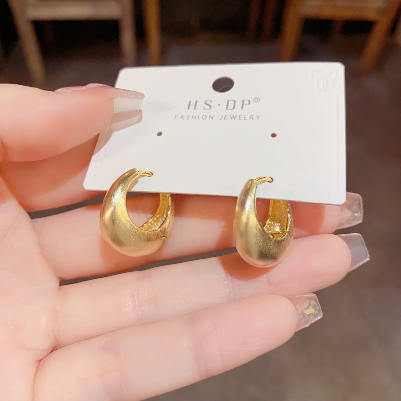 金屬拉絲復古耳扣－第二視角實拍｜https://igowo.tw/