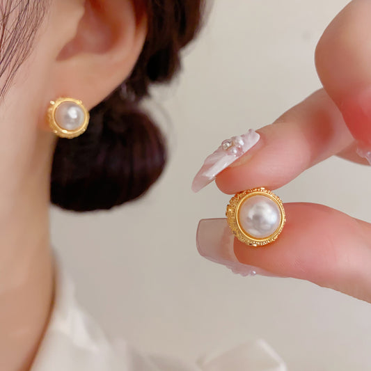 珍珠金屬圓形小巧耳釘－商品主圖｜https://igowo.tw/