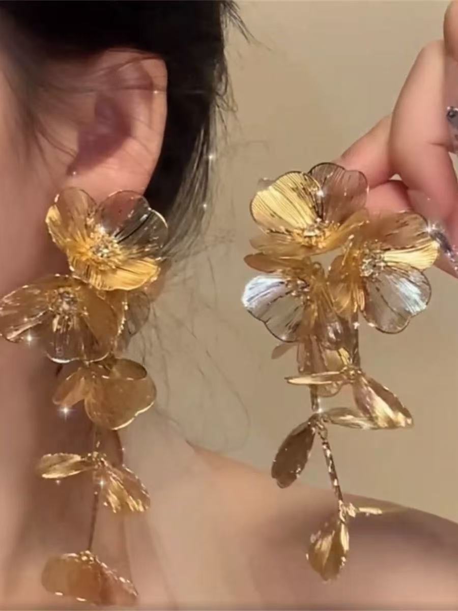 銀針鑲鉆鏤空花朵流蘇耳環女歐美時尚氣質耳釘輕奢高級感耳飾批發