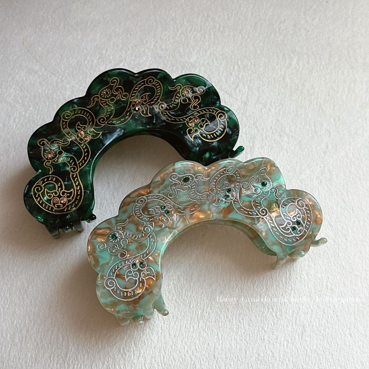 花朵復古鯊魚夾－商品主圖｜https://igowo.tw/