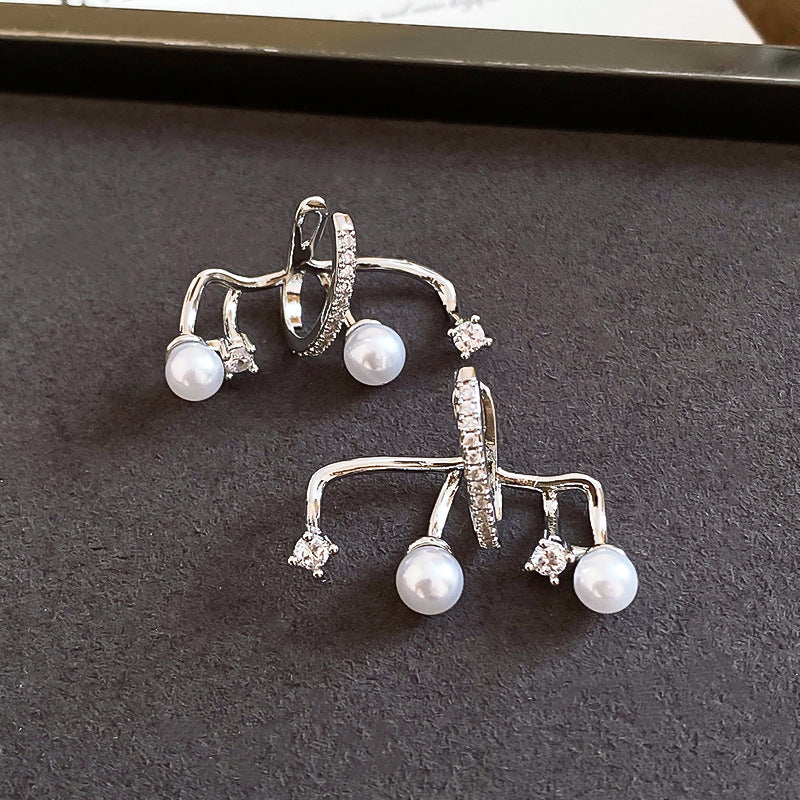 法式鑲鋯石珍珠不規則耳夾2026新款無耳洞耳骨夾輕奢高級感耳飾女