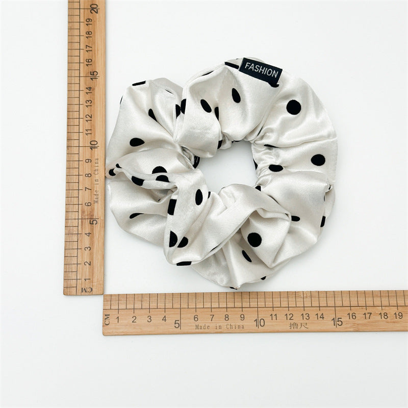 絨面大腸圈波點髮圈－酒紅色絨點小蠻腰款細節｜https://igowo.tw/