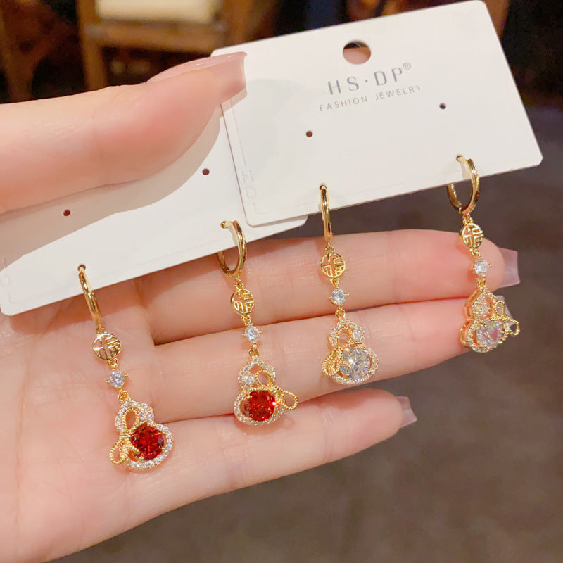 鋯石葫蘆流蘇耳墜－商品主圖｜https://igowo.tw/
