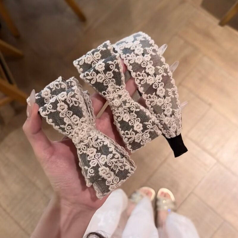 黑色蕾絲蝴蝶結髮夾－商品主圖｜https://igowo.tw/