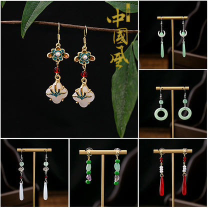 琺瑯蝴蝶水滴流蘇耳環－商品主圖｜https://igowo.tw/