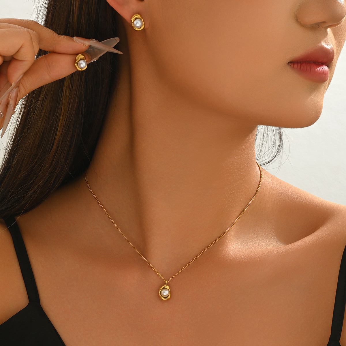 珍珠古巴鍊垂墜耳環－商品主圖｜https://igowo.tw/