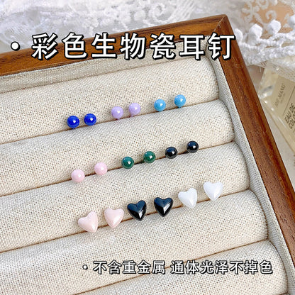 陶瓷簡約耳釘－黑色~陶瓷耳釘款細節｜https://igowo.tw/