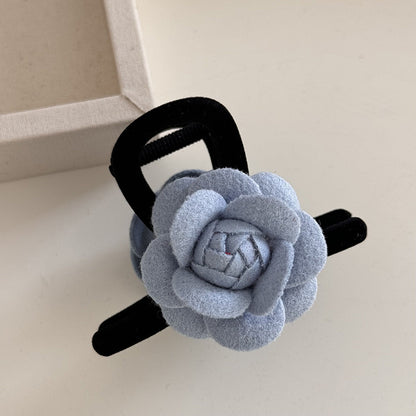 絨面山茶花蝴蝶結髮夾－奶藍山茶花-髮圈款細節｜https://igowo.tw/